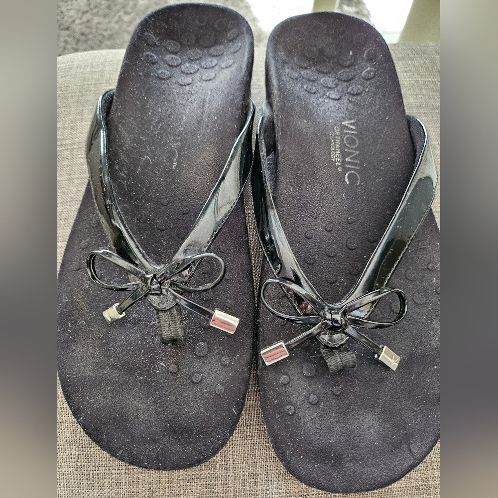 Euc Vionic Bella Sandles - image 1